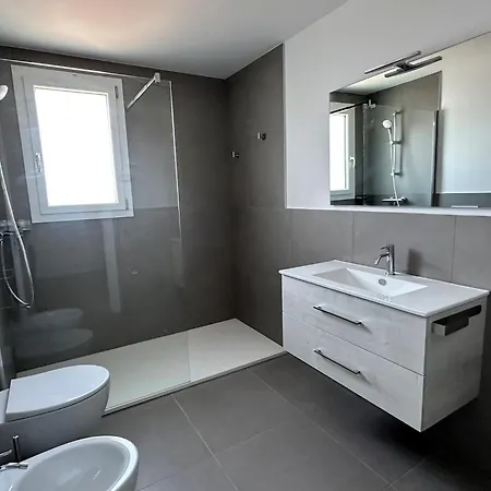 Penthouse With Pool And Solarium * ביביונה