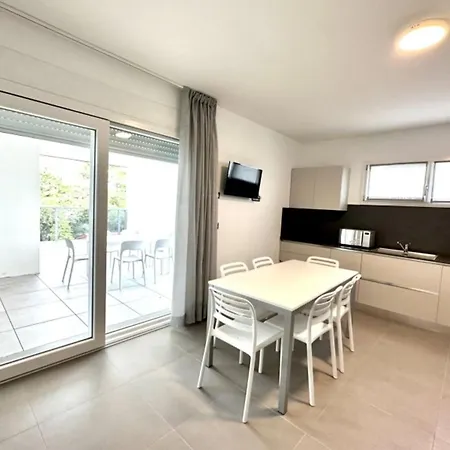 Penthouse With Pool And Solarium * ביביונה