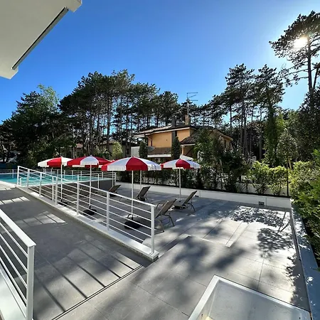Appartement Penthouse With Pool And Solarium Bibione