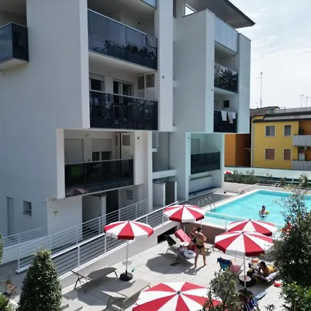 Penthouse With Pool And Solarium ביביונה