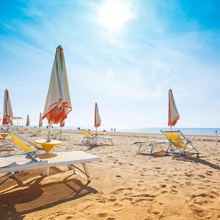 Appartement Penthouse With Pool And Solarium Bibione